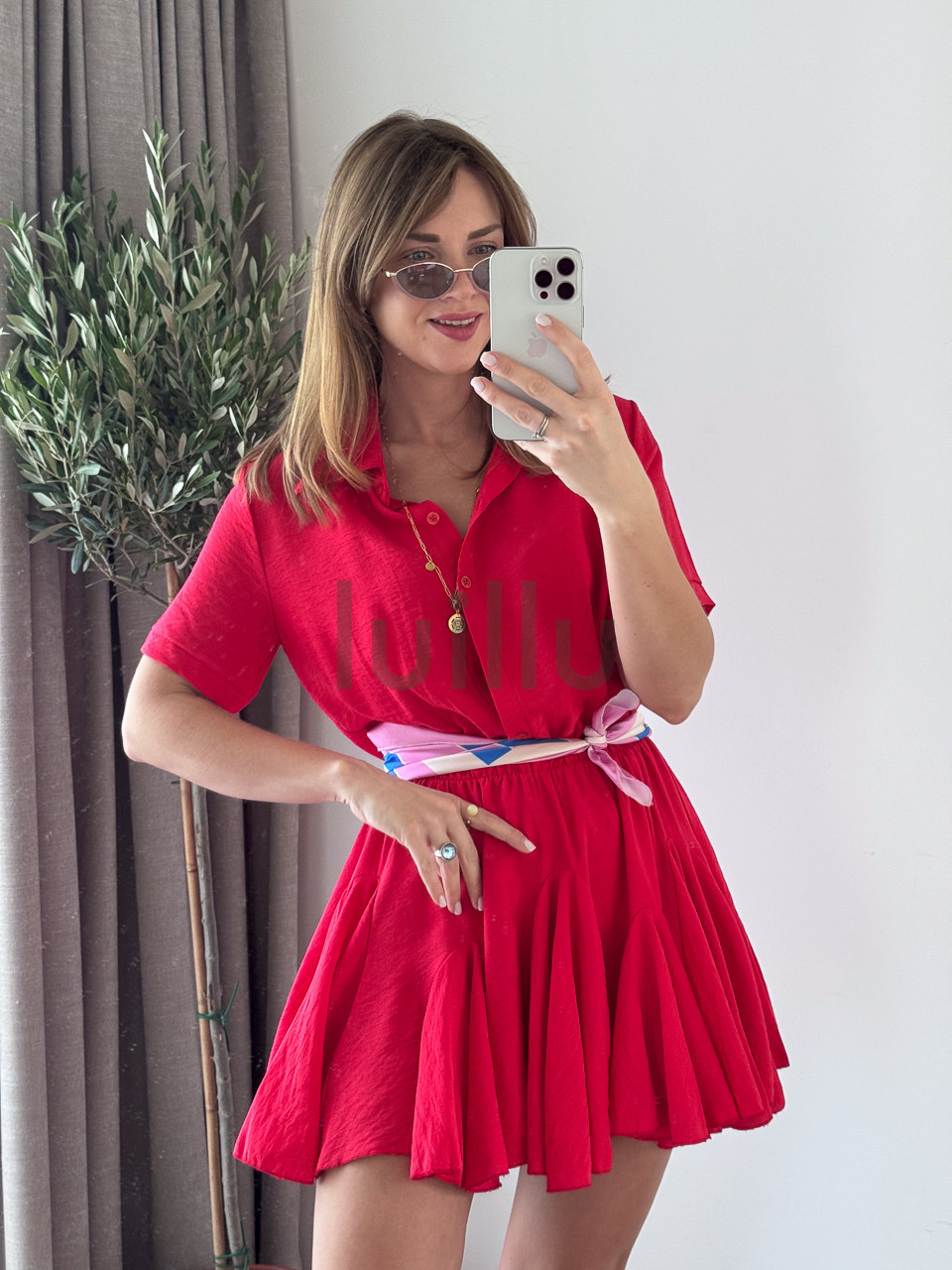 SUKIENKA MINI Z SZEROKIM DOŁEM ZAPINANA NA GUZIKI CZERWIEŃ ALESSANDRA 6