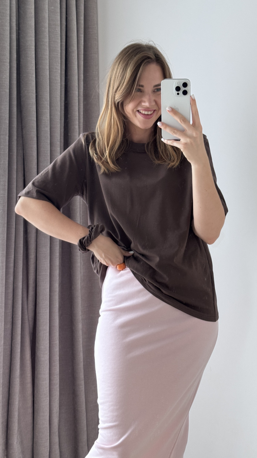 KOSZULKA BAWEŁNIANA Z RÓŻĄ I GUMKĄ DO WŁOSOW CZEKOLADA ROSALINA 4