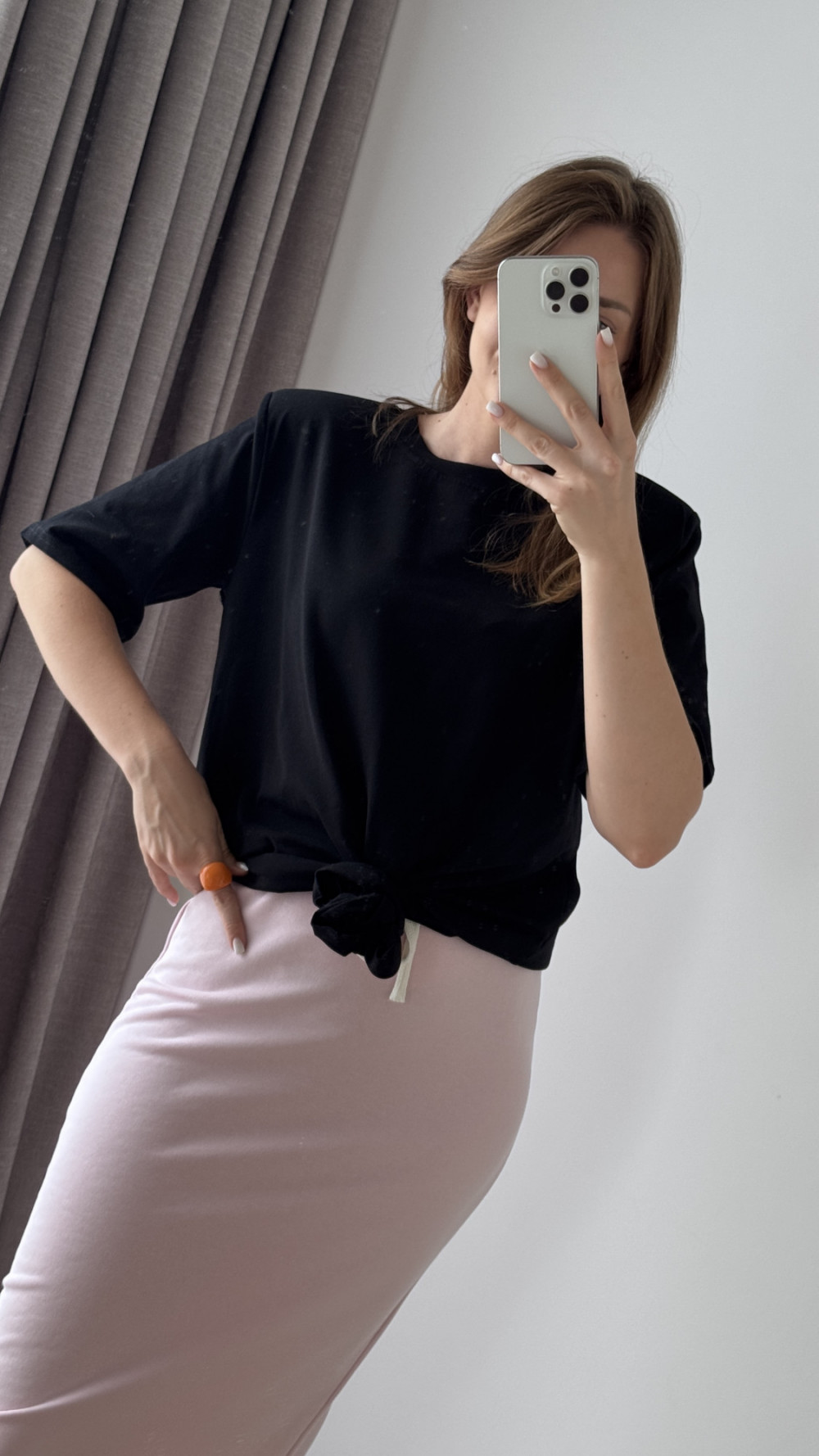 KOSZULKA BAWEŁNIANA Z RÓŻĄ I GUMKĄ DO WŁOSOW CZARNA ROSALINA 1