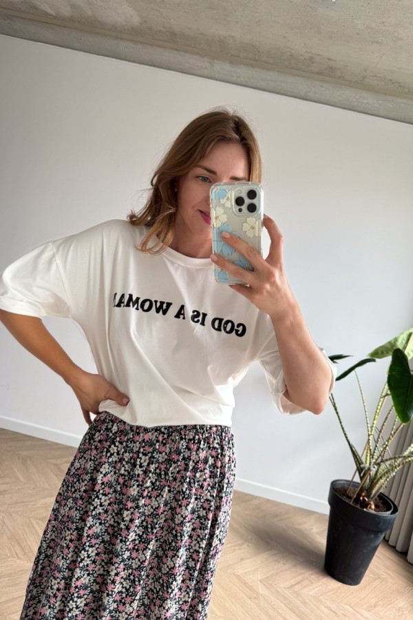 KOSZULKA T-SHIRT BAWEŁNIANY BIAŁY Z NAPISEM GOD IS A WOMAN 3