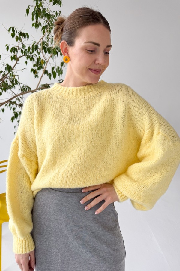 SWETER W KOLORZE BANANOWYM SPRING 2