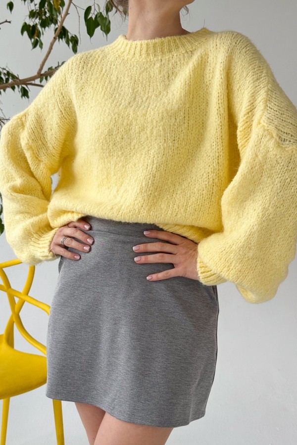 SWETER W KOLORZE BANANOWYM SPRING 4