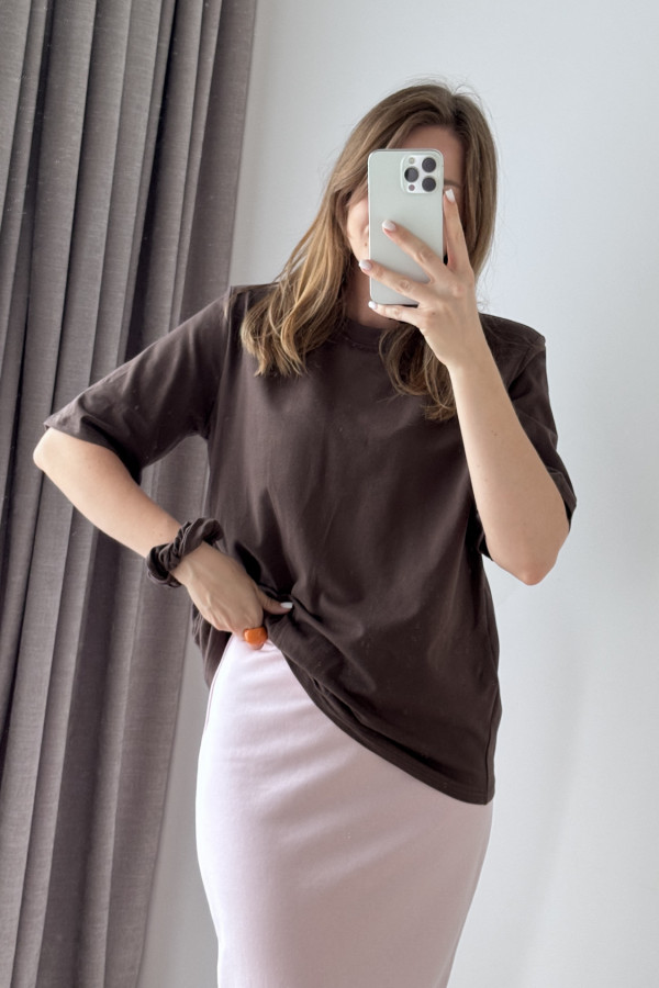 KOSZULKA BAWEŁNIANA Z RÓŻĄ I GUMKĄ DO WŁOSOW CZEKOLADA ROSALINA 2